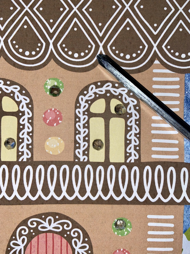 Оформление для окон "Сладкое королевство": панорама и витражи из пряничных домиков фото 7